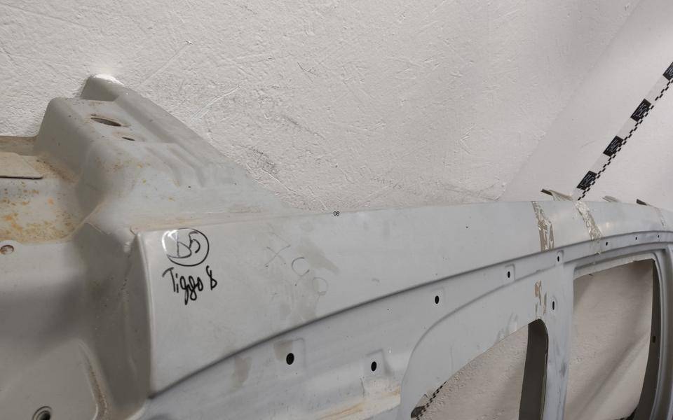 Кузовной элемент