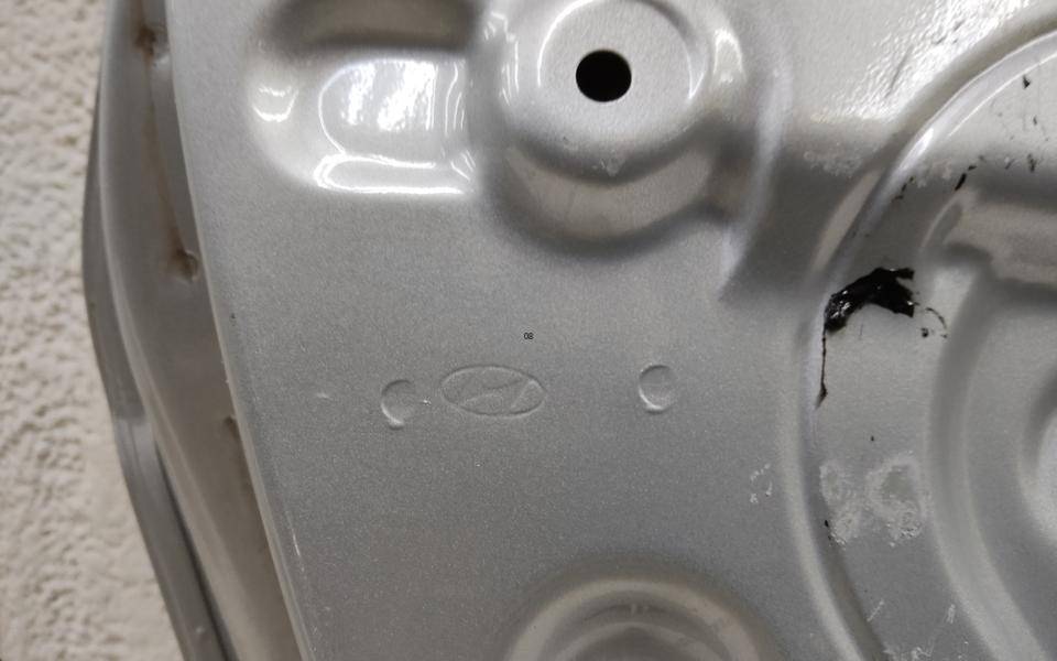 Дверь задняя левая