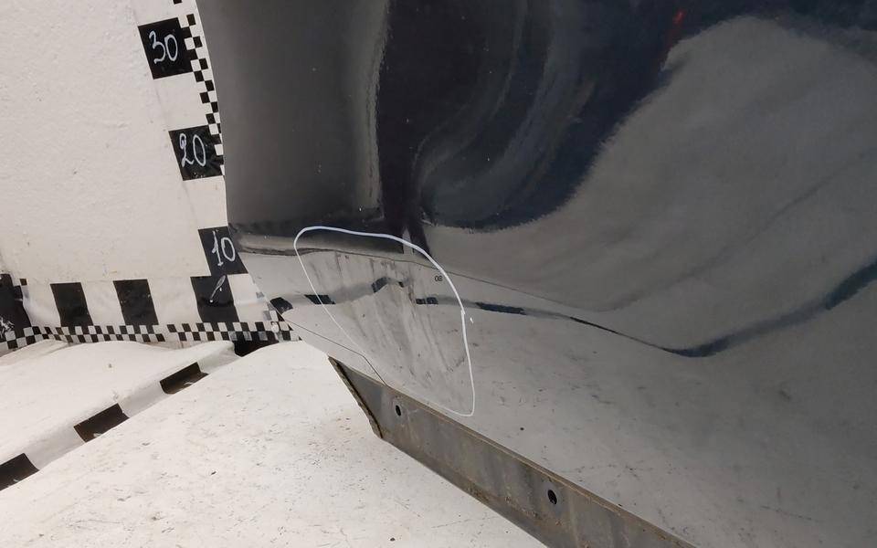 Дверь задняя левая