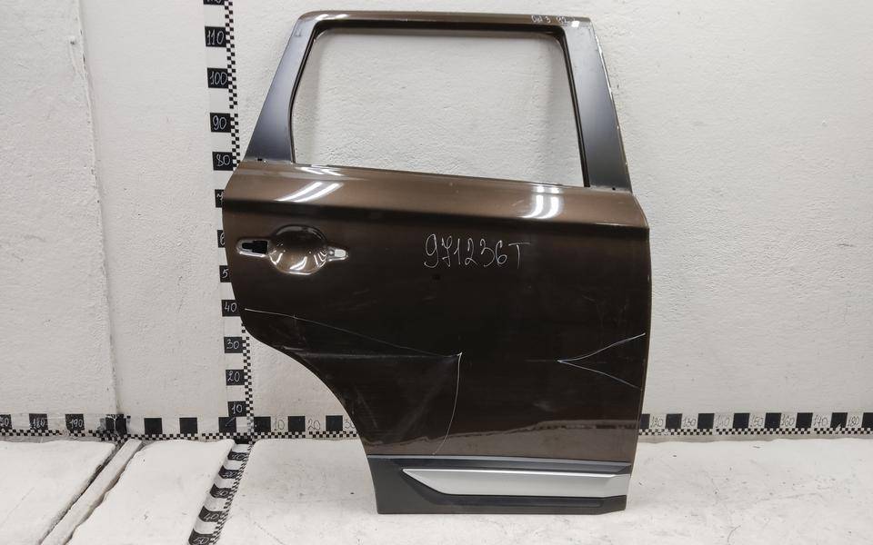 Дверь задняя правая