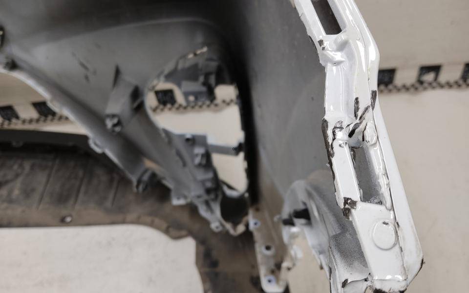 Бампер передний