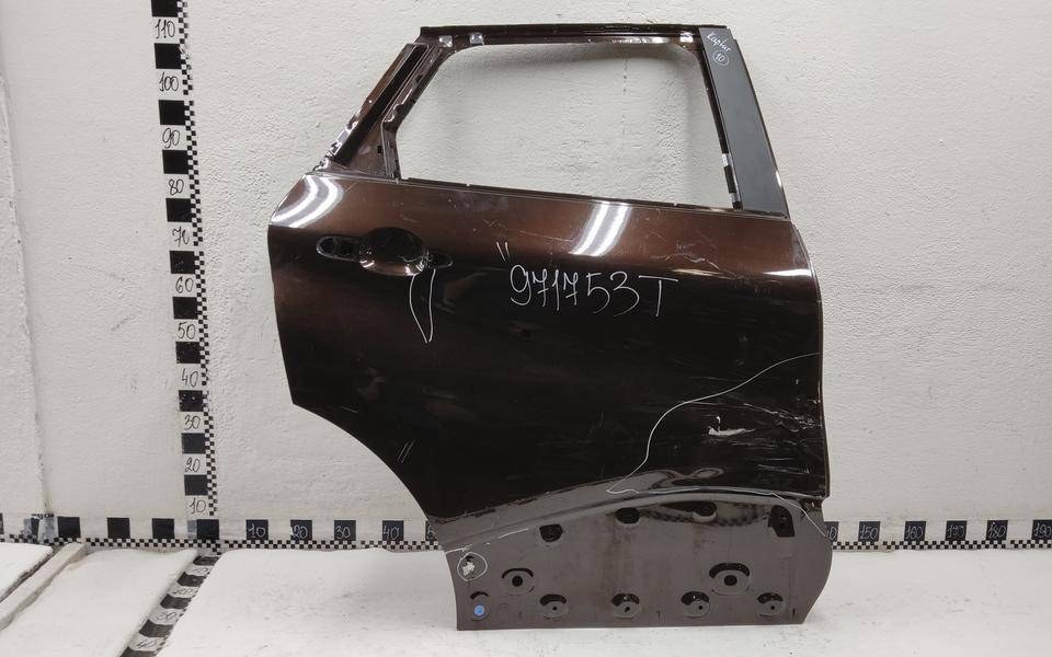 Дверь задняя правая