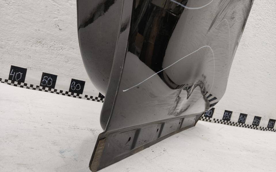 Дверь задняя правая