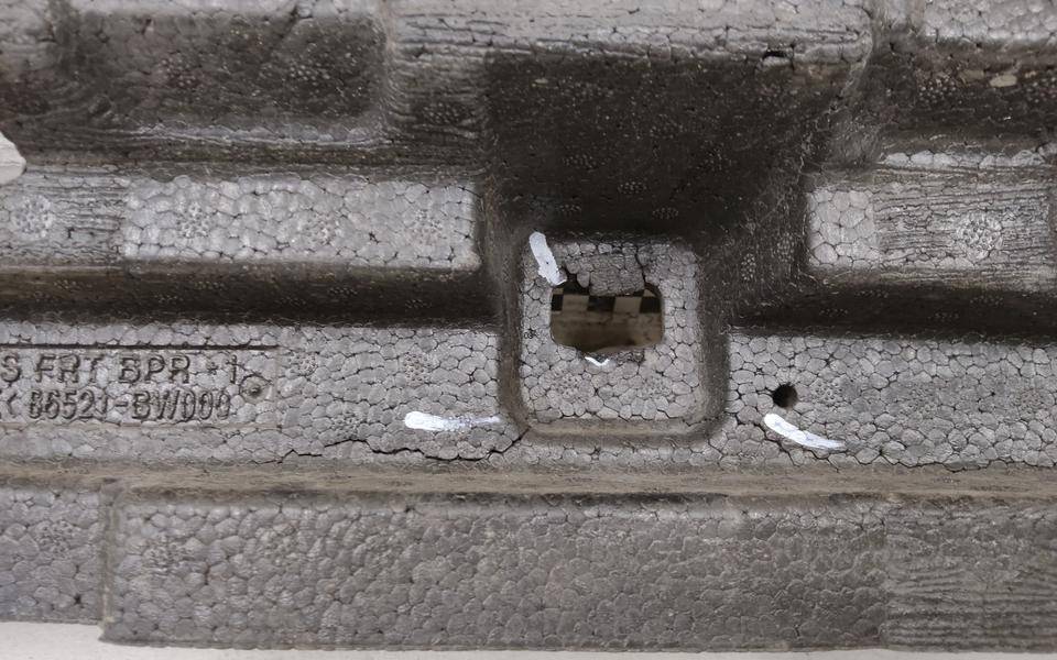 Наполнитель переднего бампера