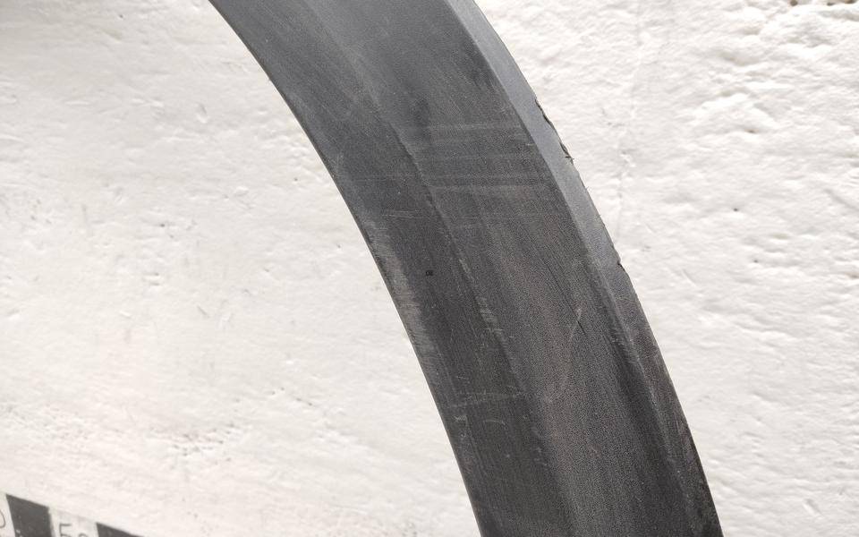 Накладка переднего крыла правого