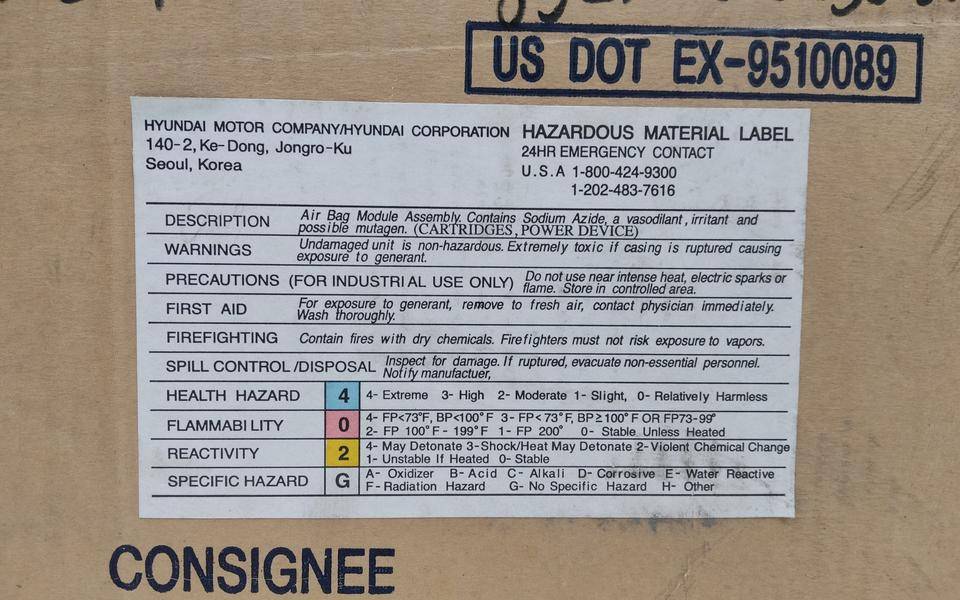 Подушка безопасности пассажирская (в торпедо)