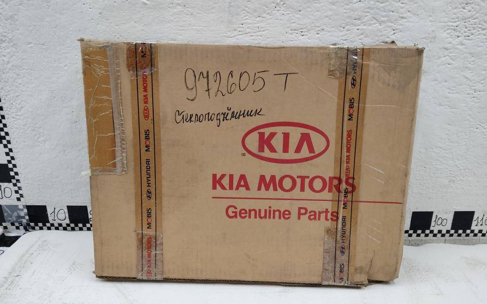 Стеклоподъемник механ. задний правый