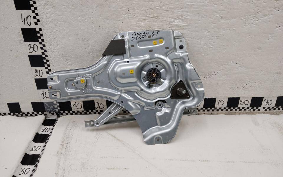 Стеклоподъемник механ. задний левый