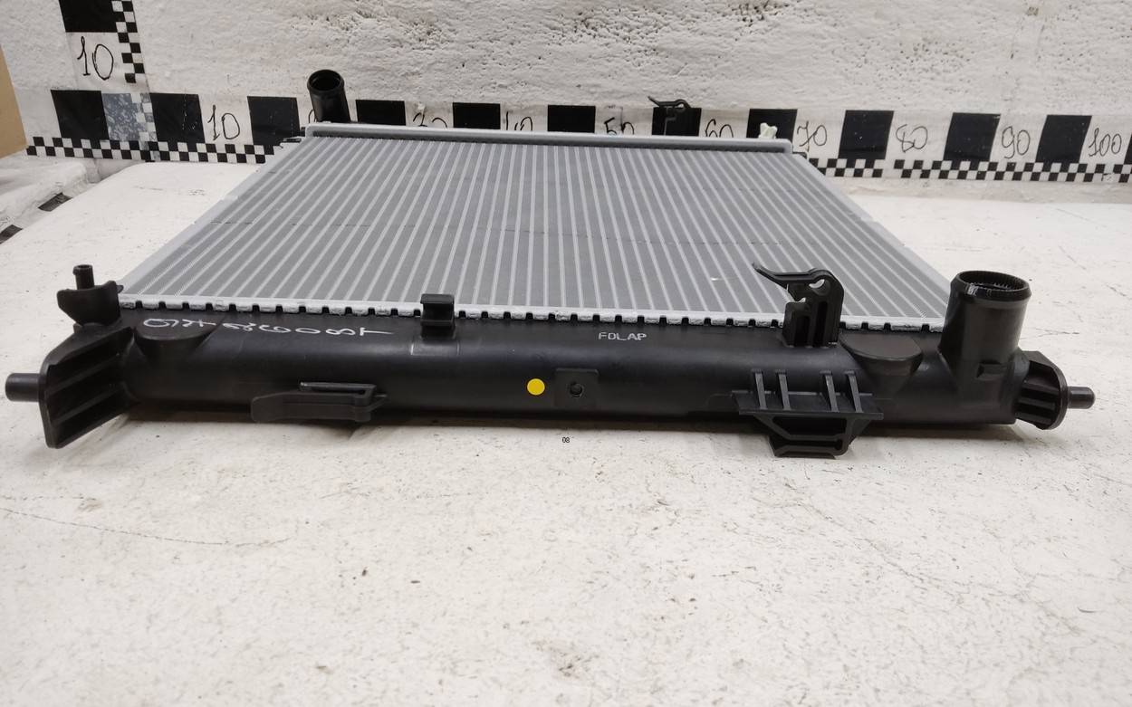 Радиатор охлаждения двигателя основной