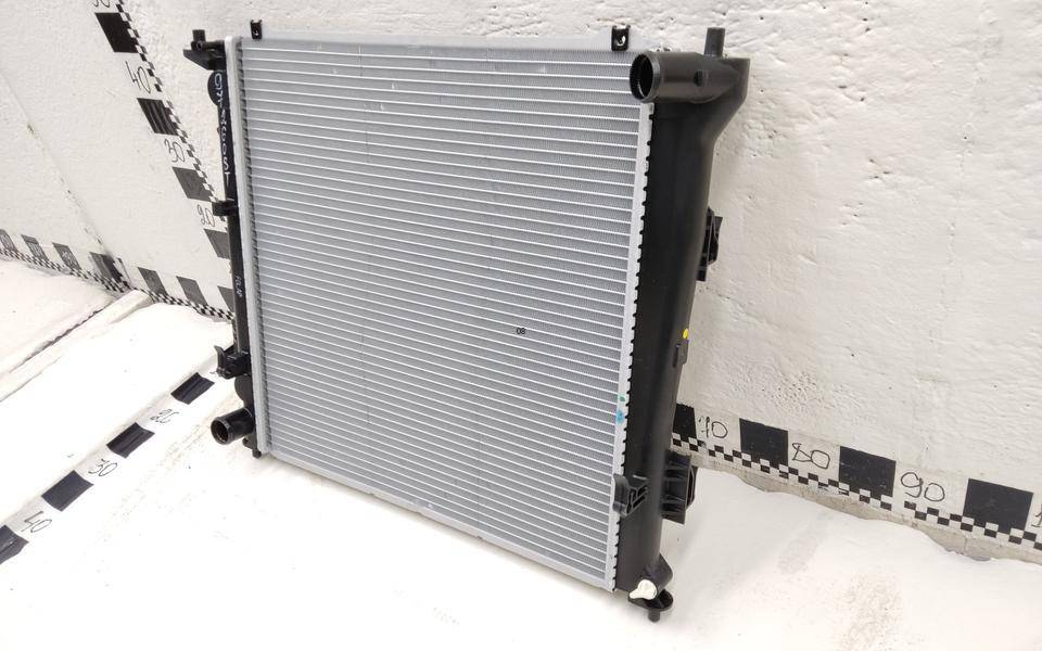 Радиатор охлаждения двигателя основной