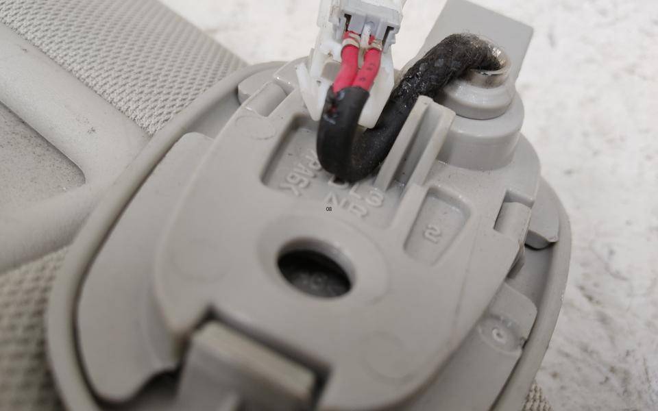 Козырек солнцезащитный