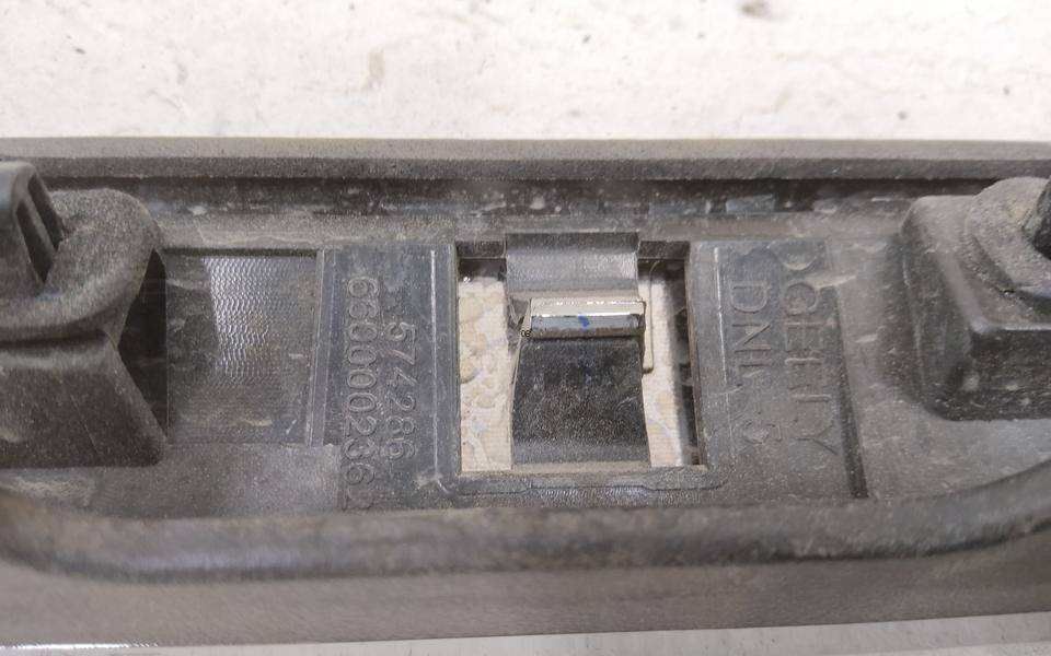 Накладка двери багажника