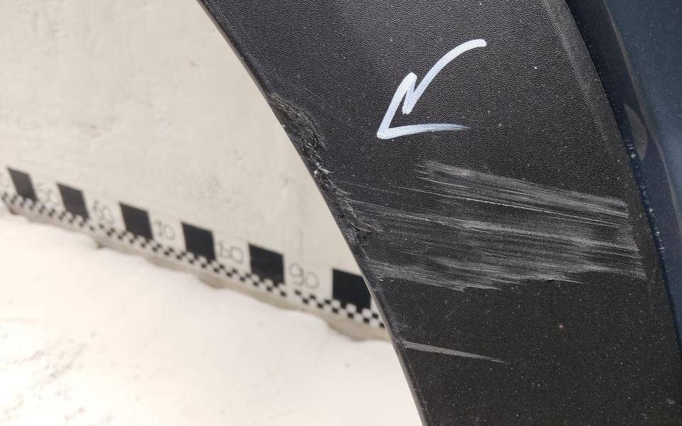 Крыло переднее левое