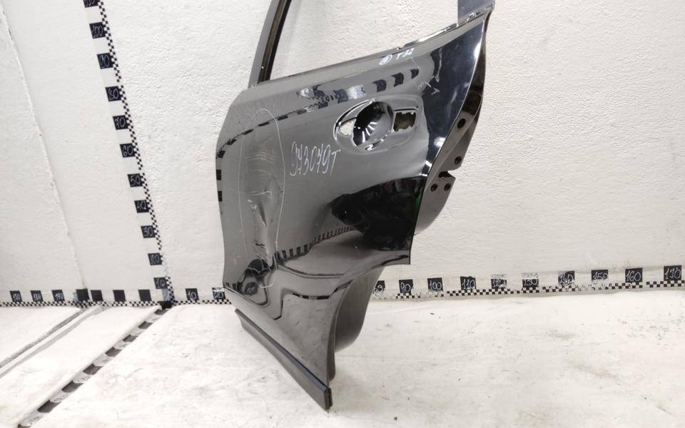 Дверь задняя левая