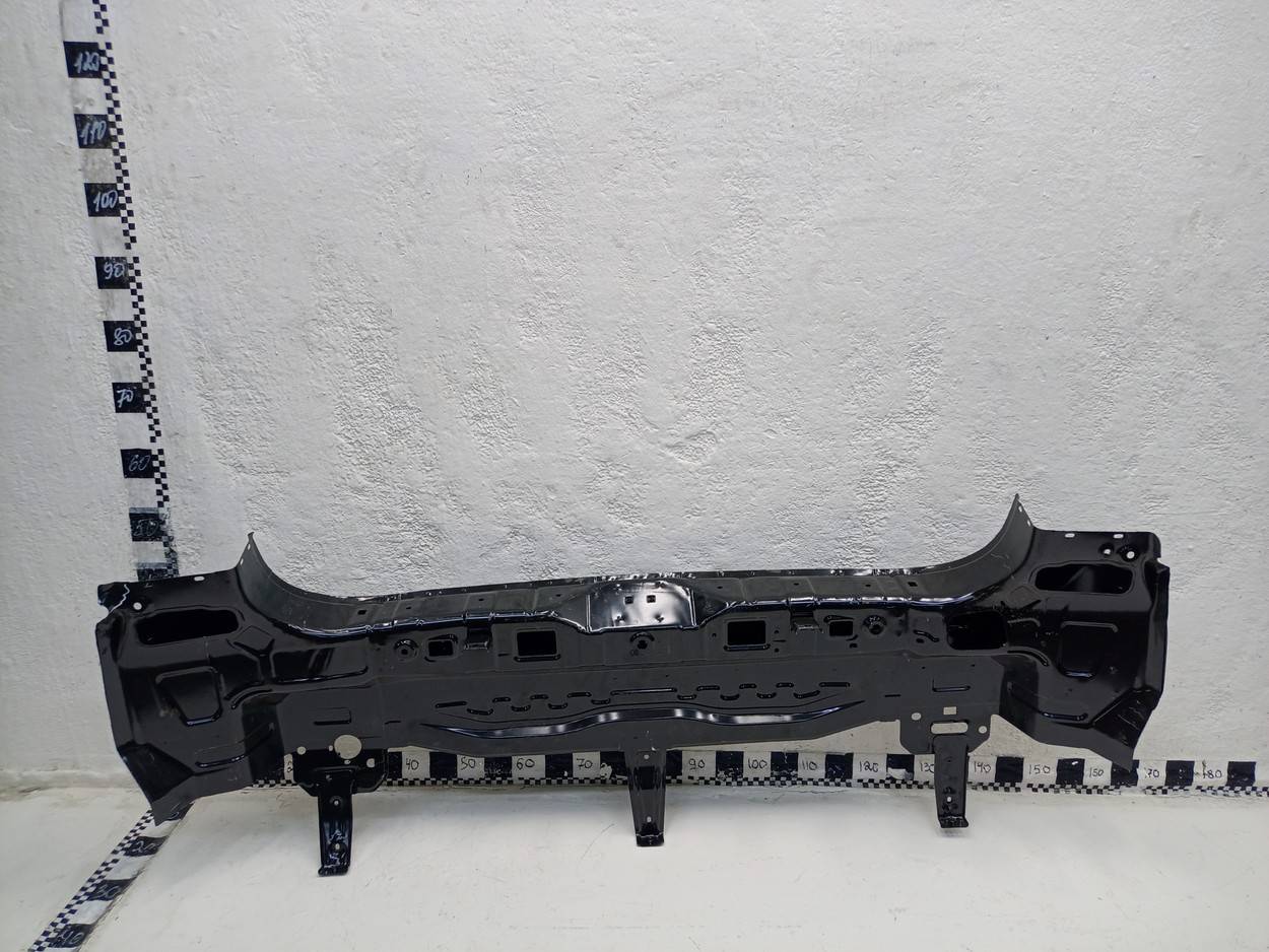 Панель задняя