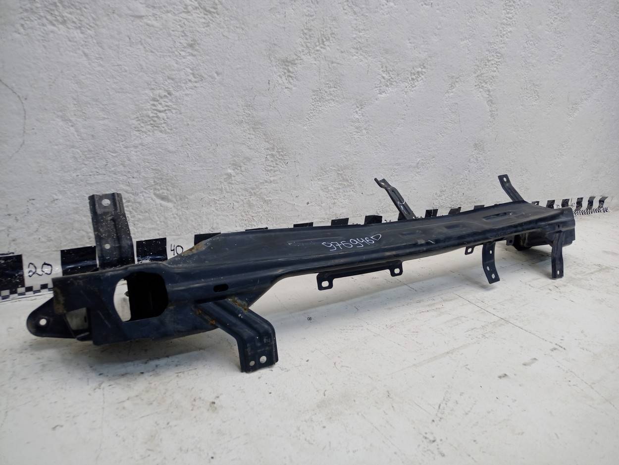 Усилитель заднего бампера