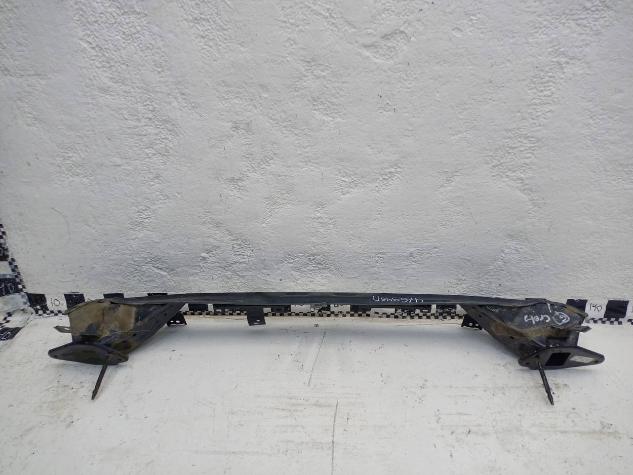 Усилитель заднего бампера