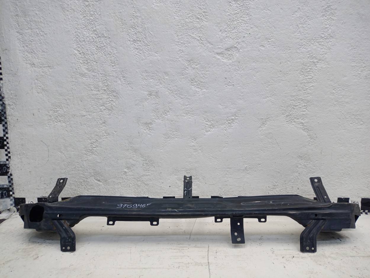 Усилитель заднего бампера