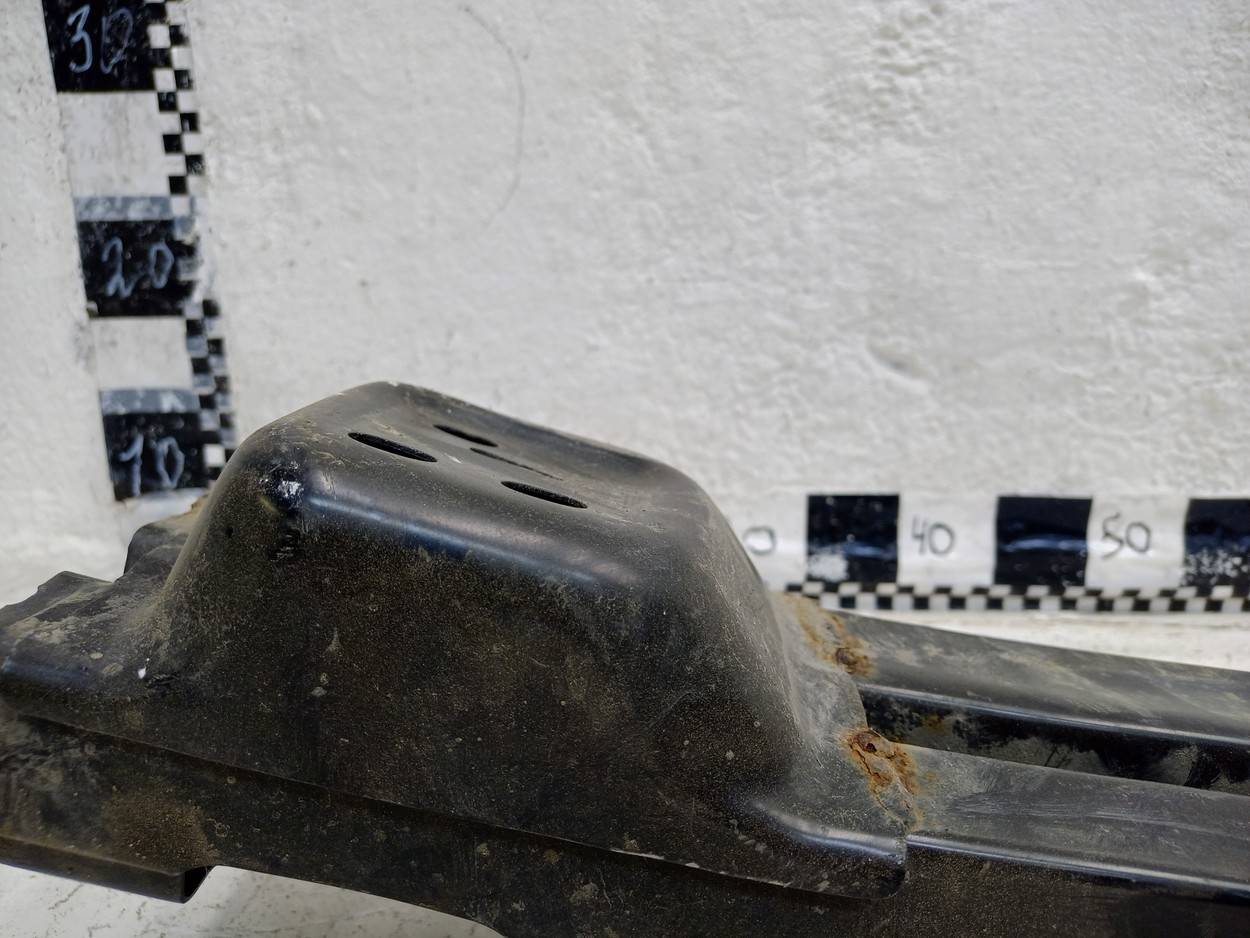 Усилитель заднего бампера