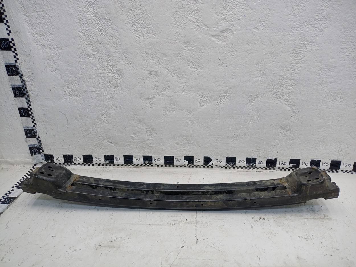 Усилитель заднего бампера