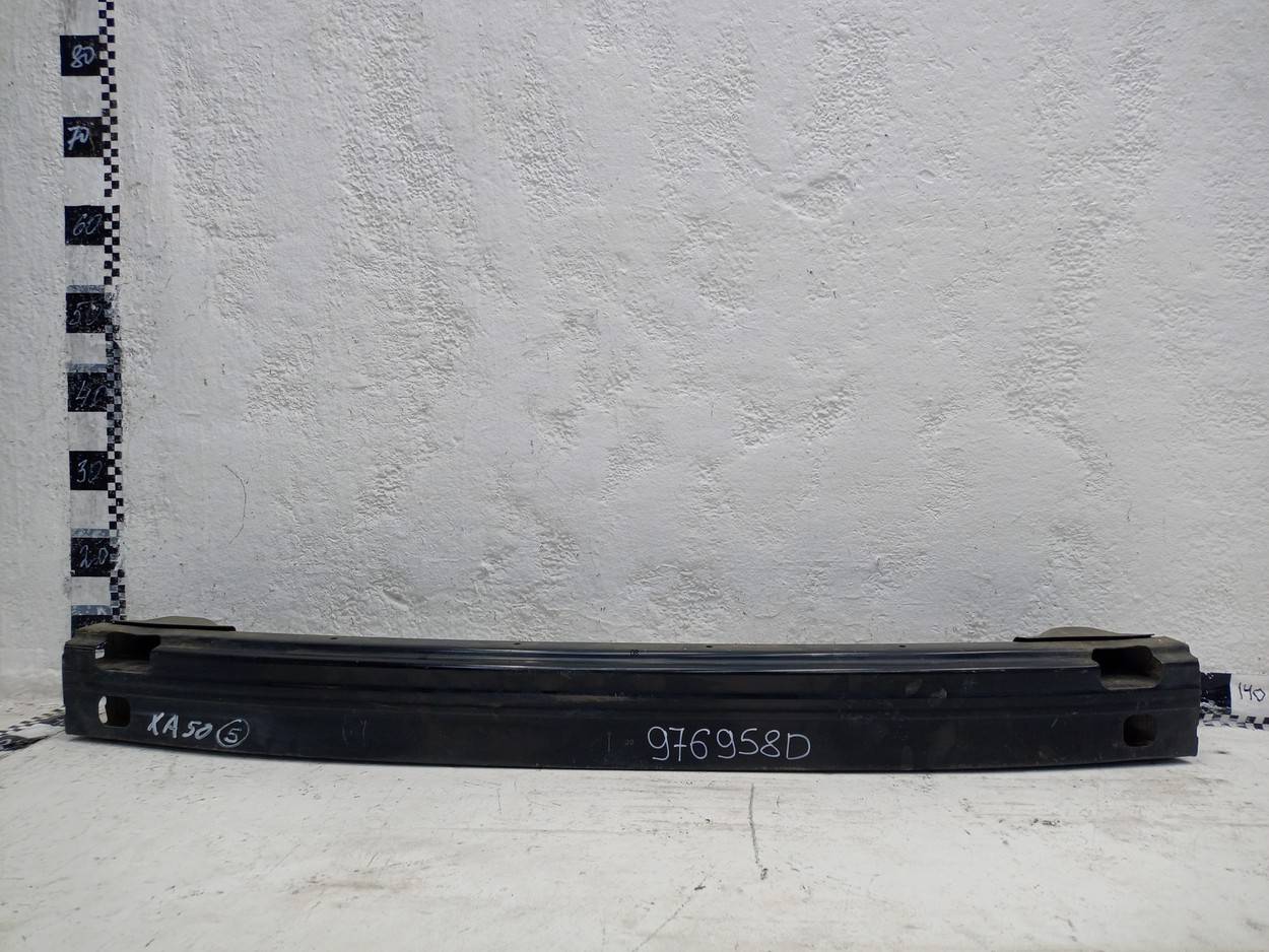 Усилитель заднего бампера