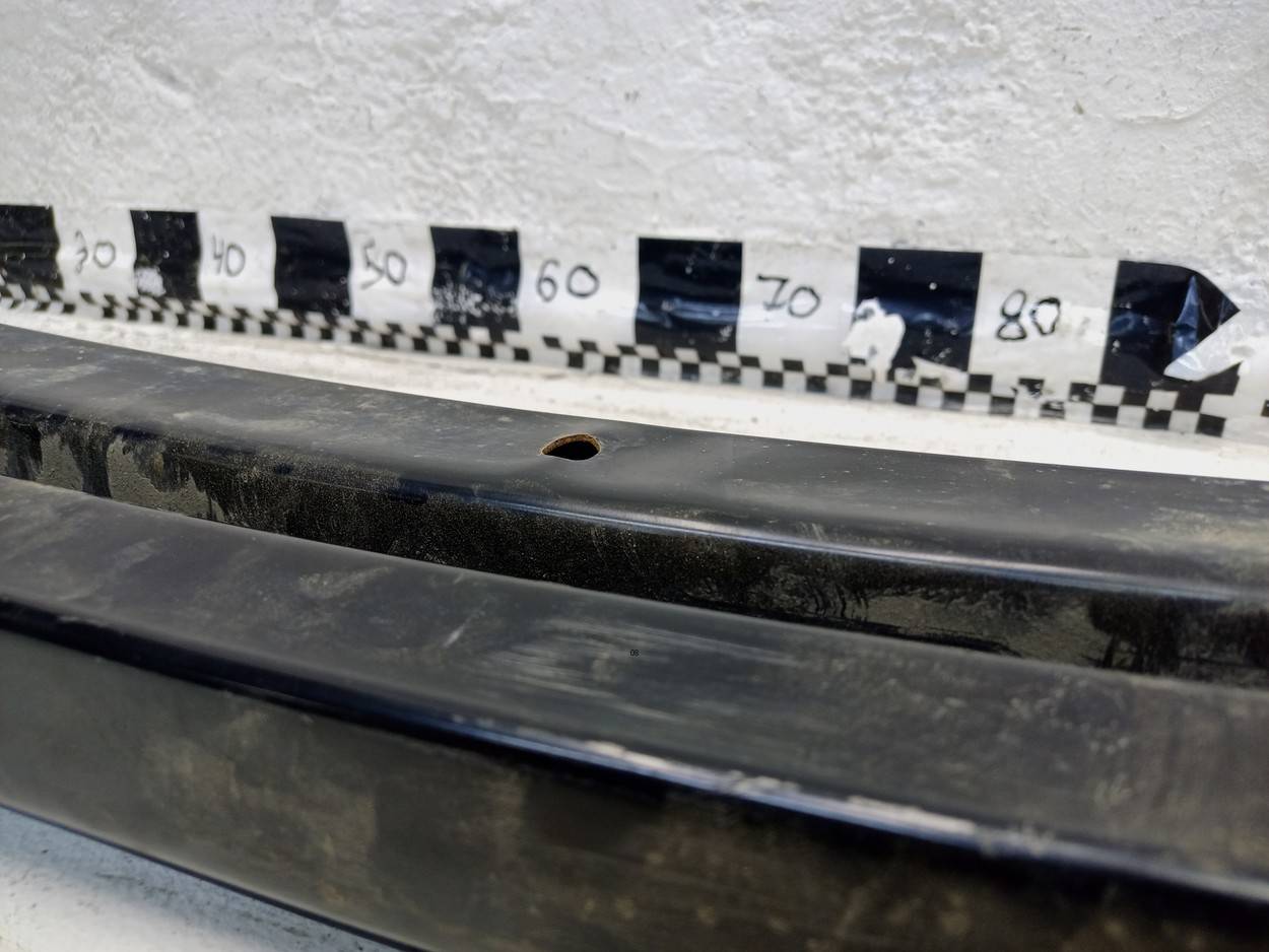 Усилитель заднего бампера