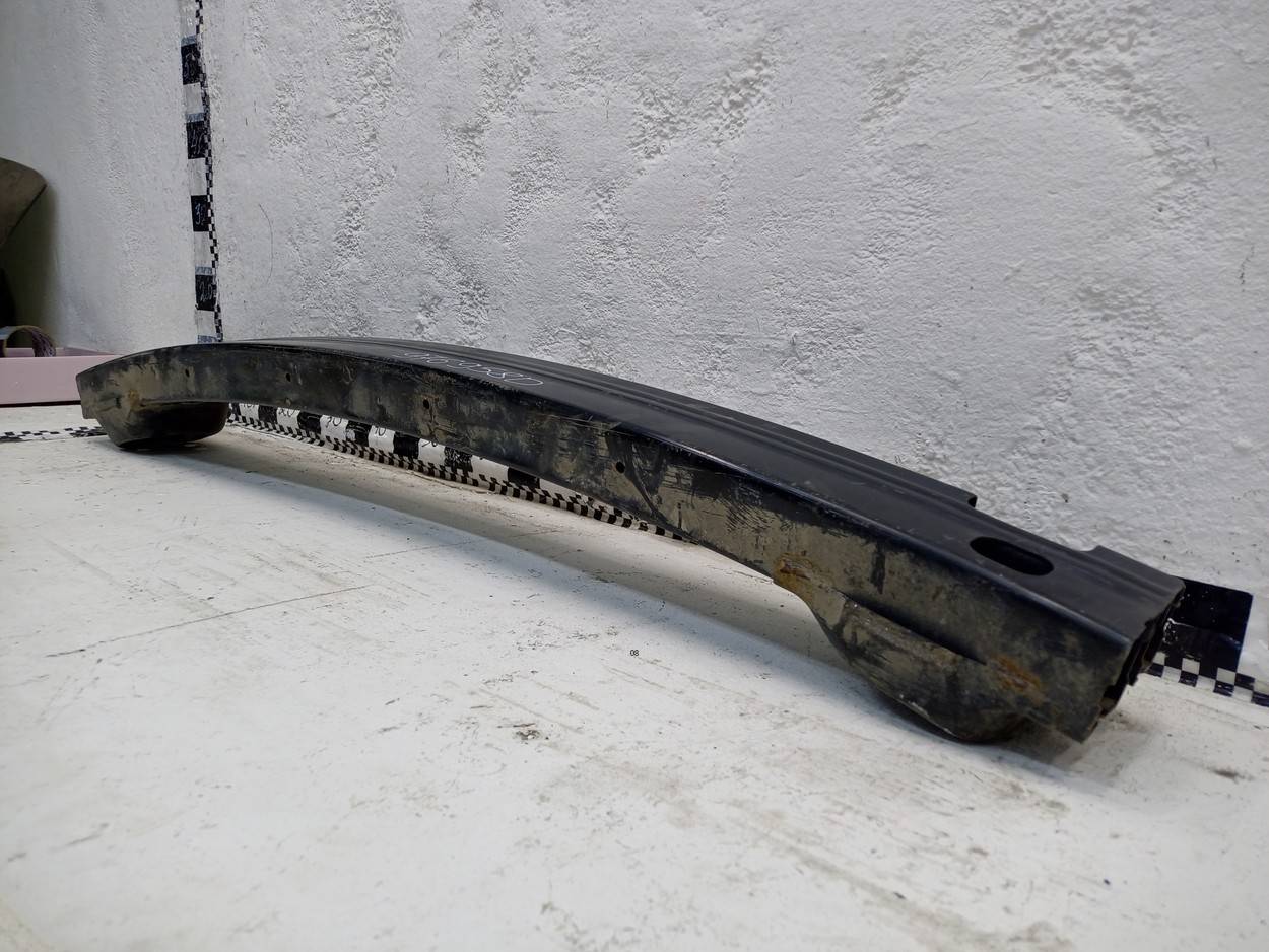 Усилитель заднего бампера