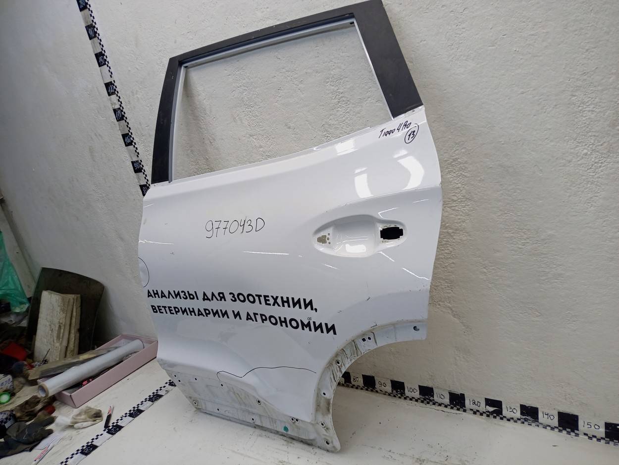 Дверь задняя левая