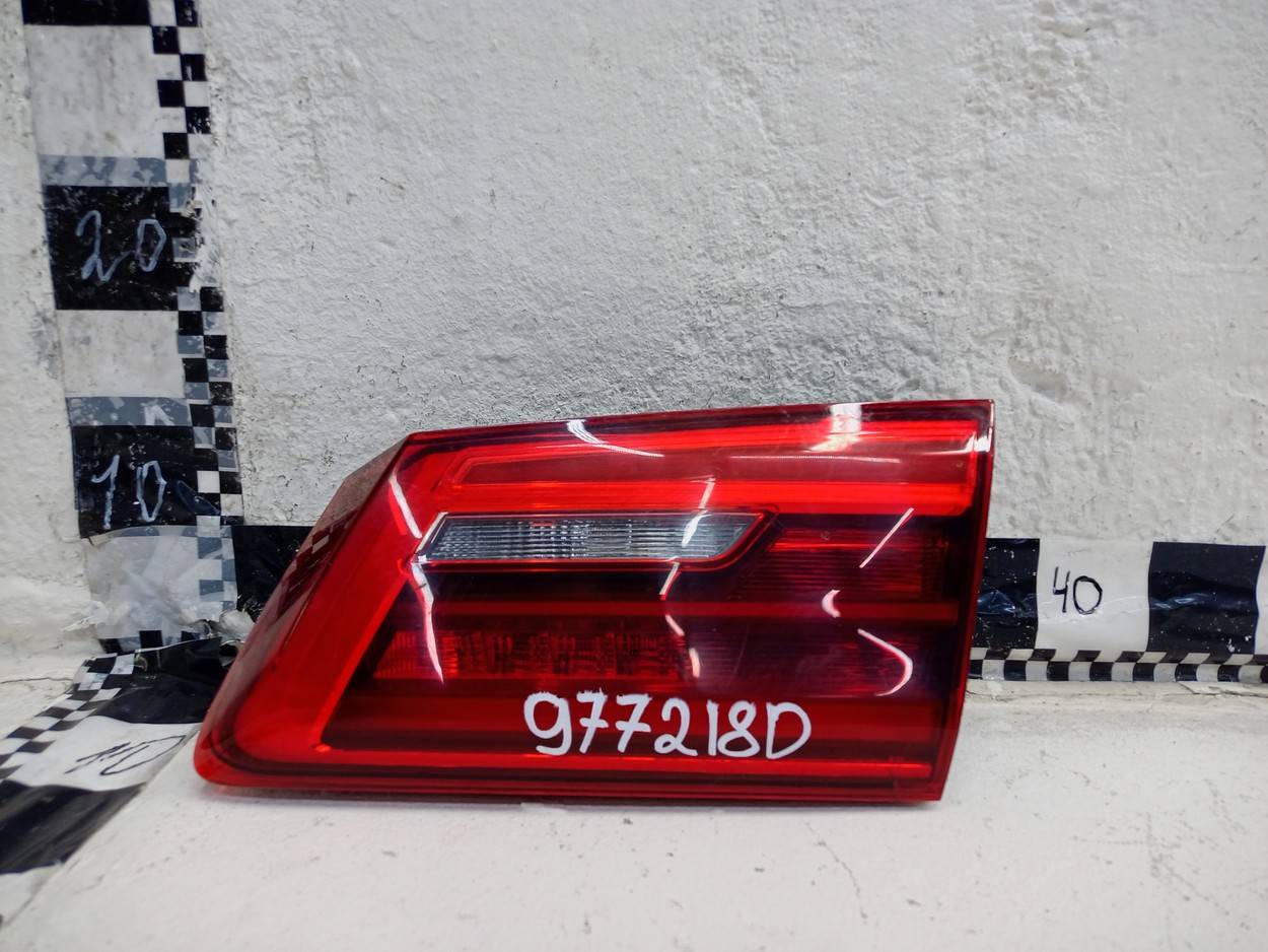 Фонарь задний внутренний правый