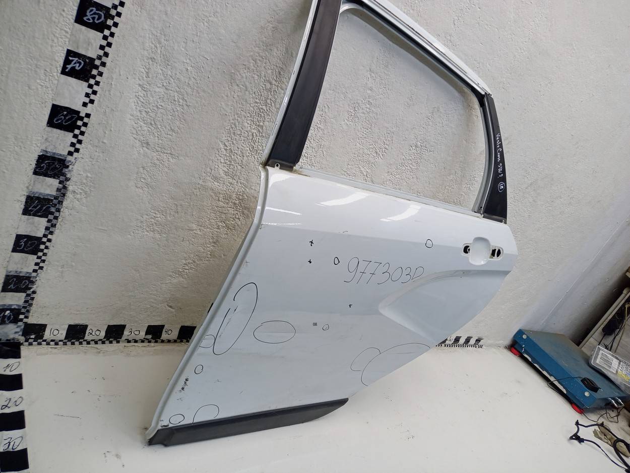 Дверь задняя левая