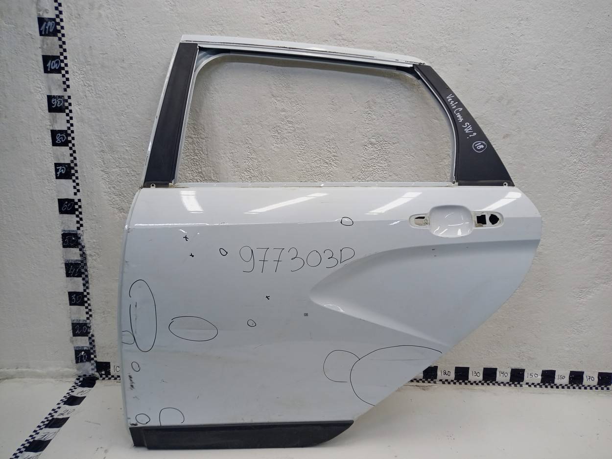 Дверь задняя левая