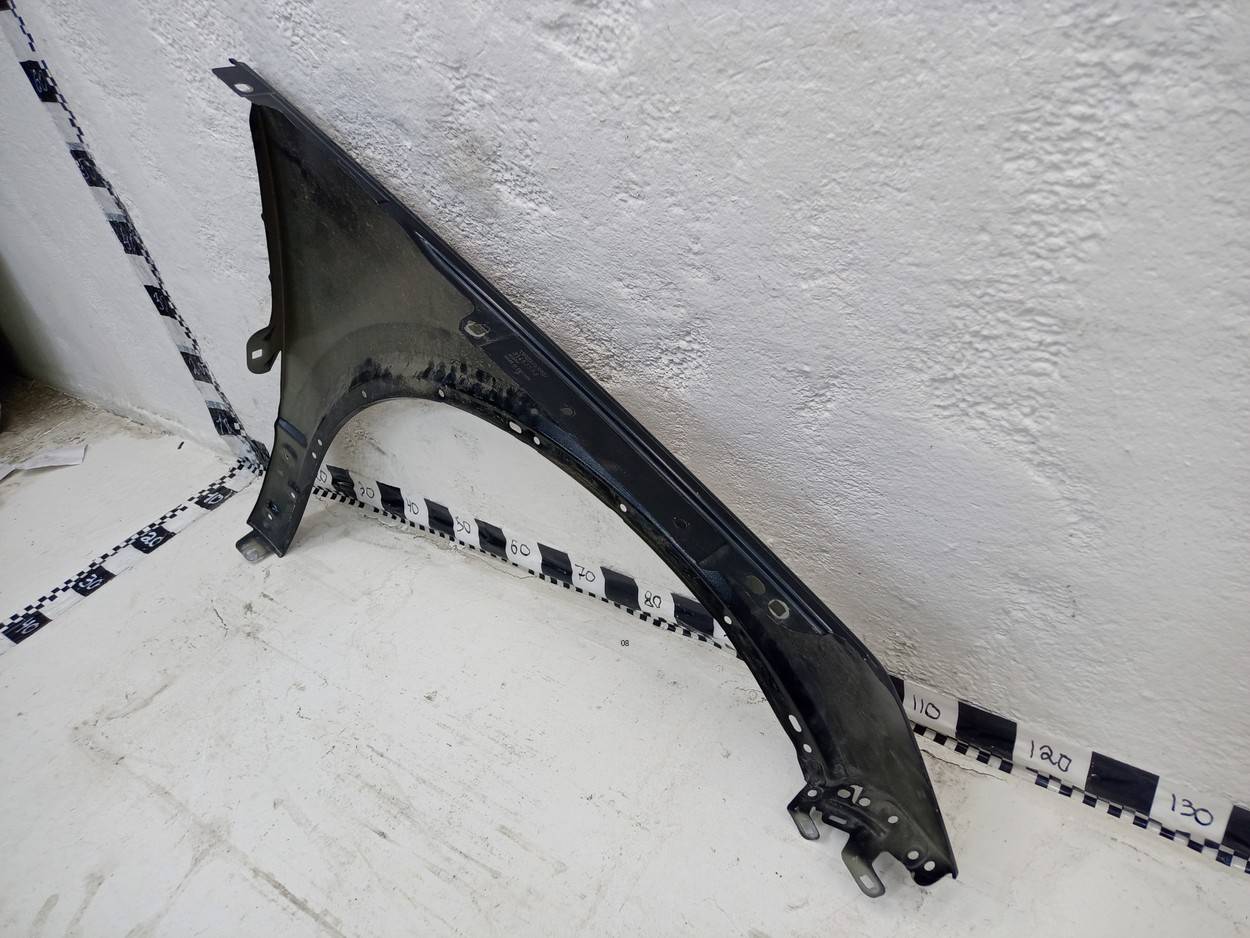 Крыло переднее левое