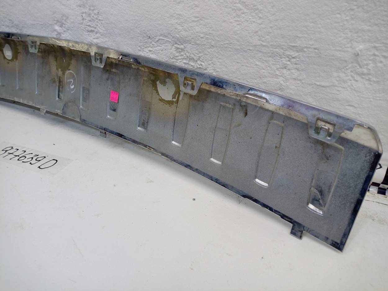 Накладка заднего бампера