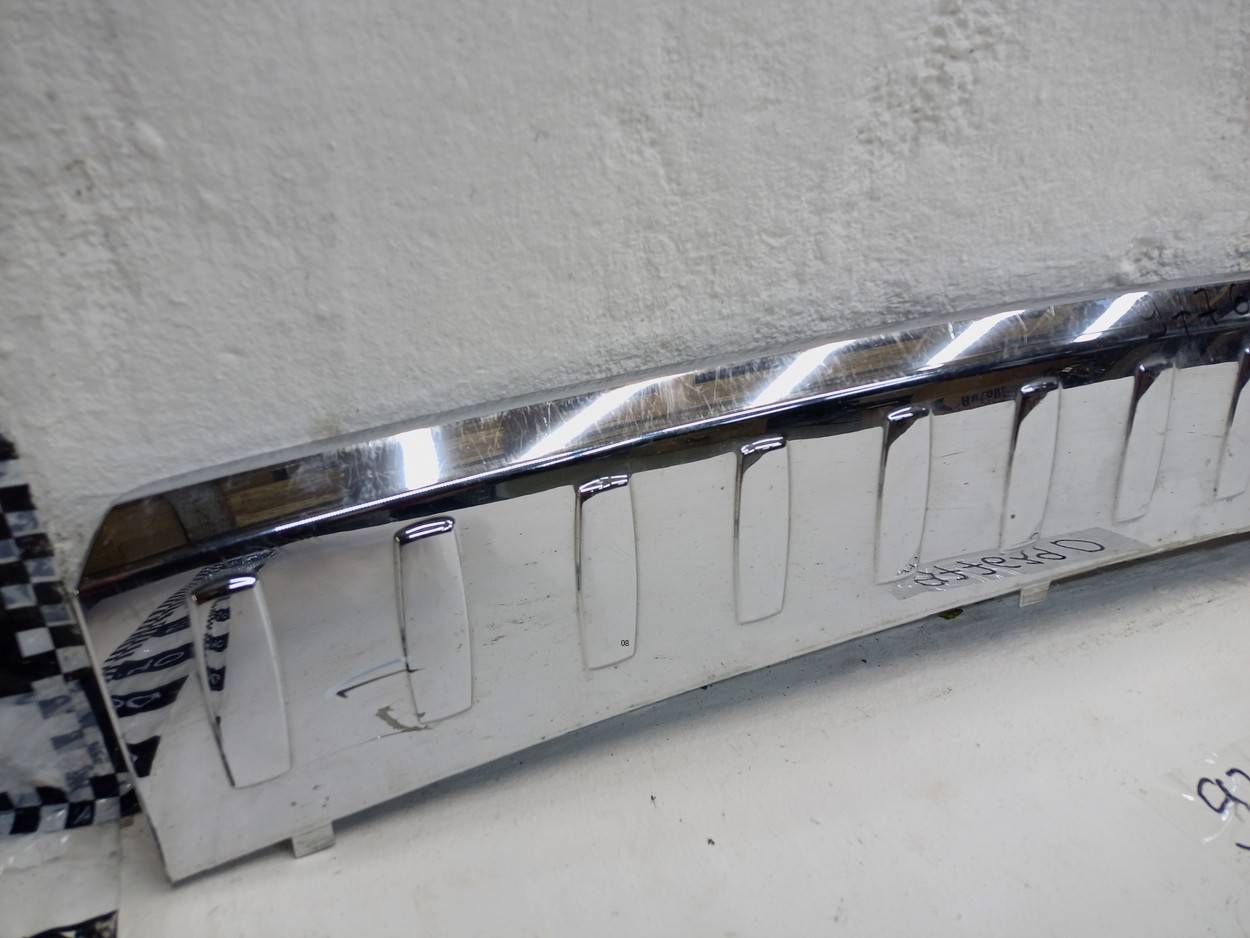 Накладка заднего бампера