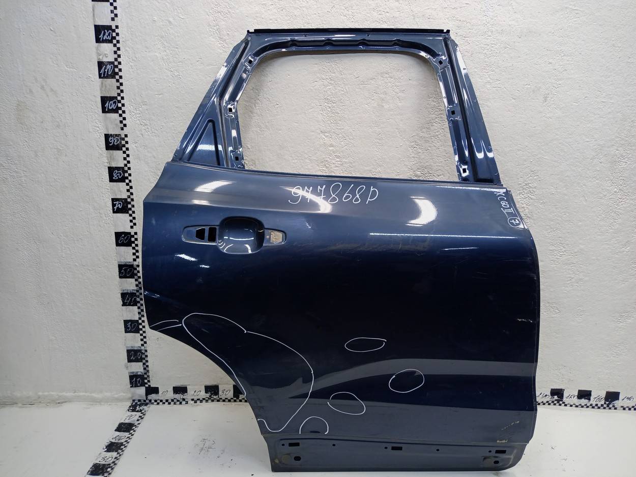 Дверь задняя правая
