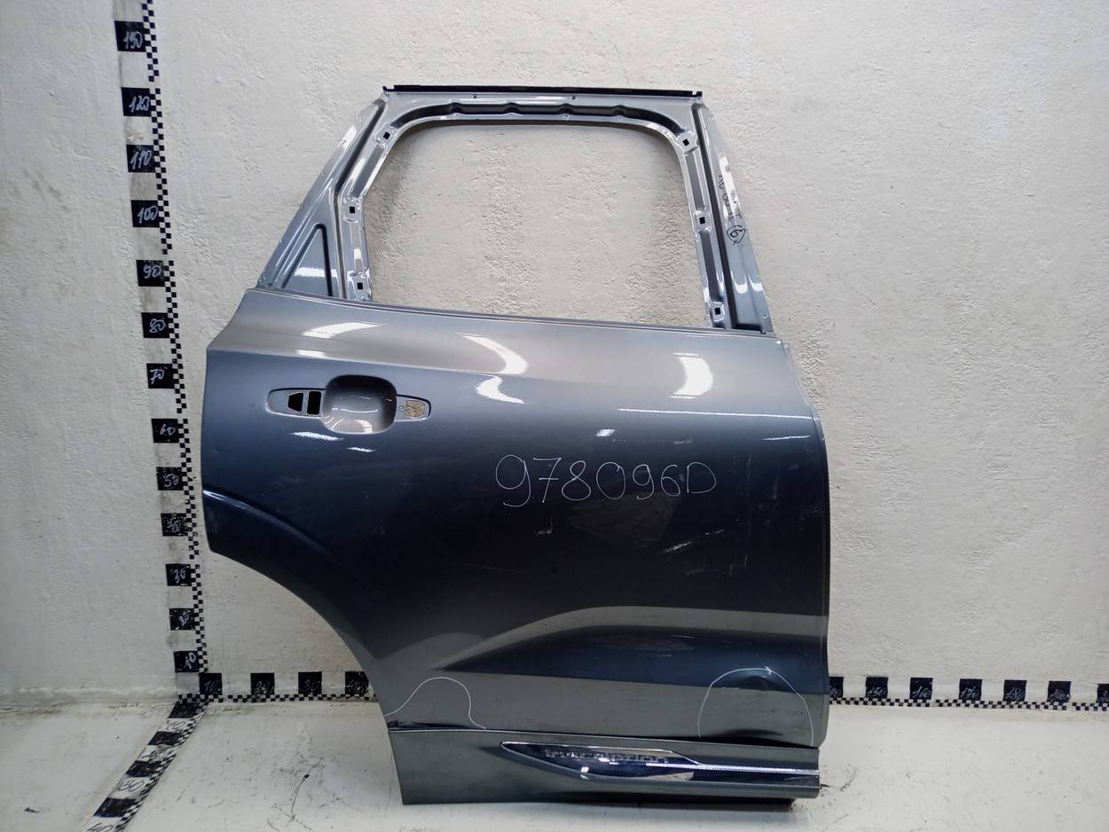 Дверь задняя правая