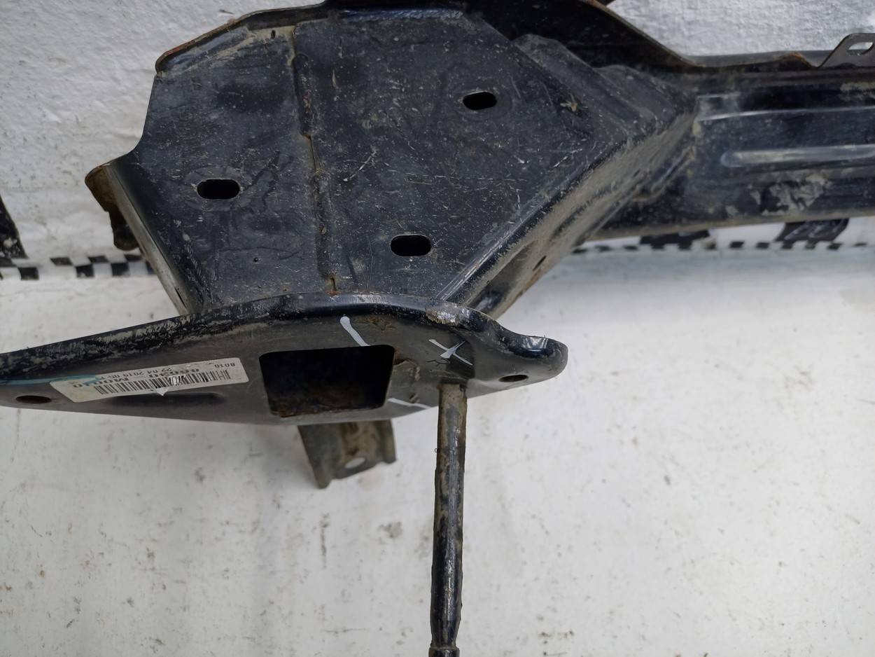 Усилитель заднего бампера