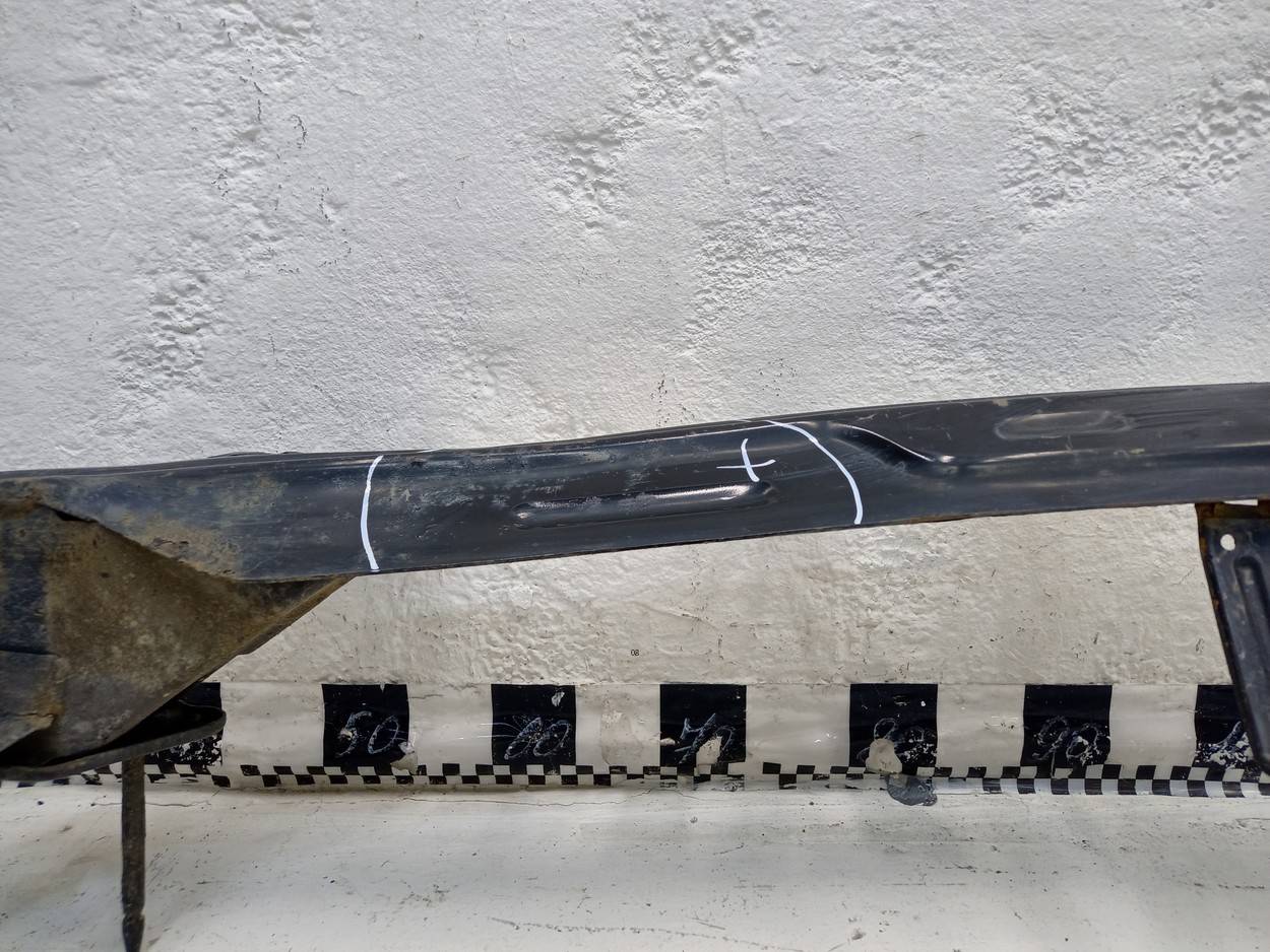 Усилитель заднего бампера