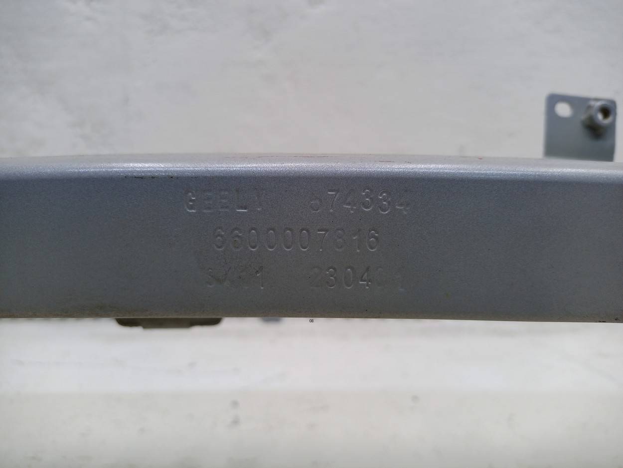 Усилитель переднего бампера