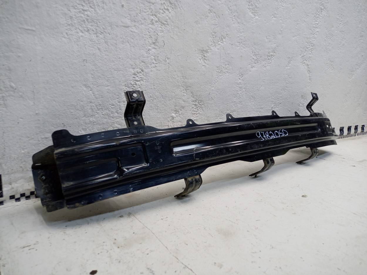 Усилитель заднего бампера