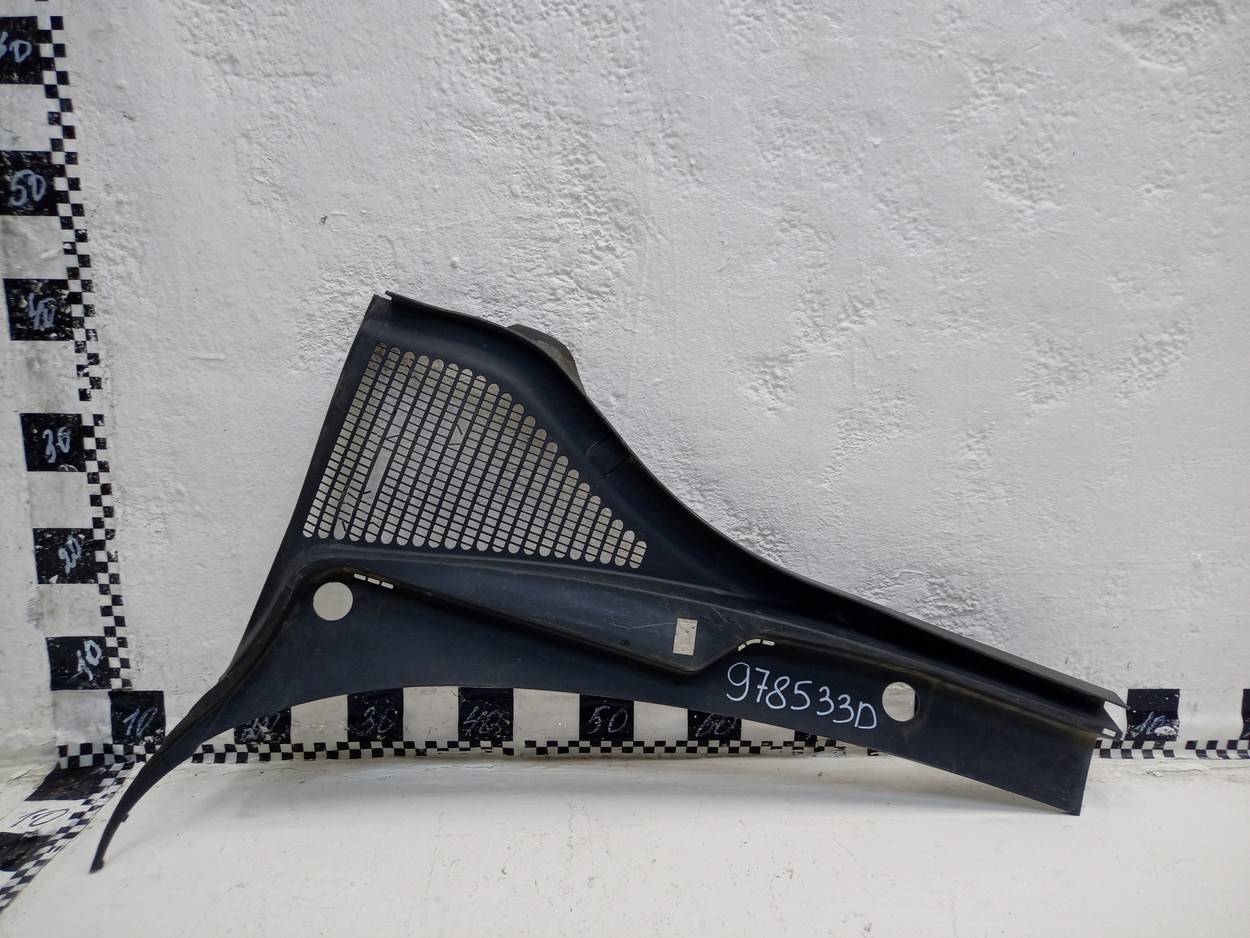 Решетка стеклоочистителей (Жабо)