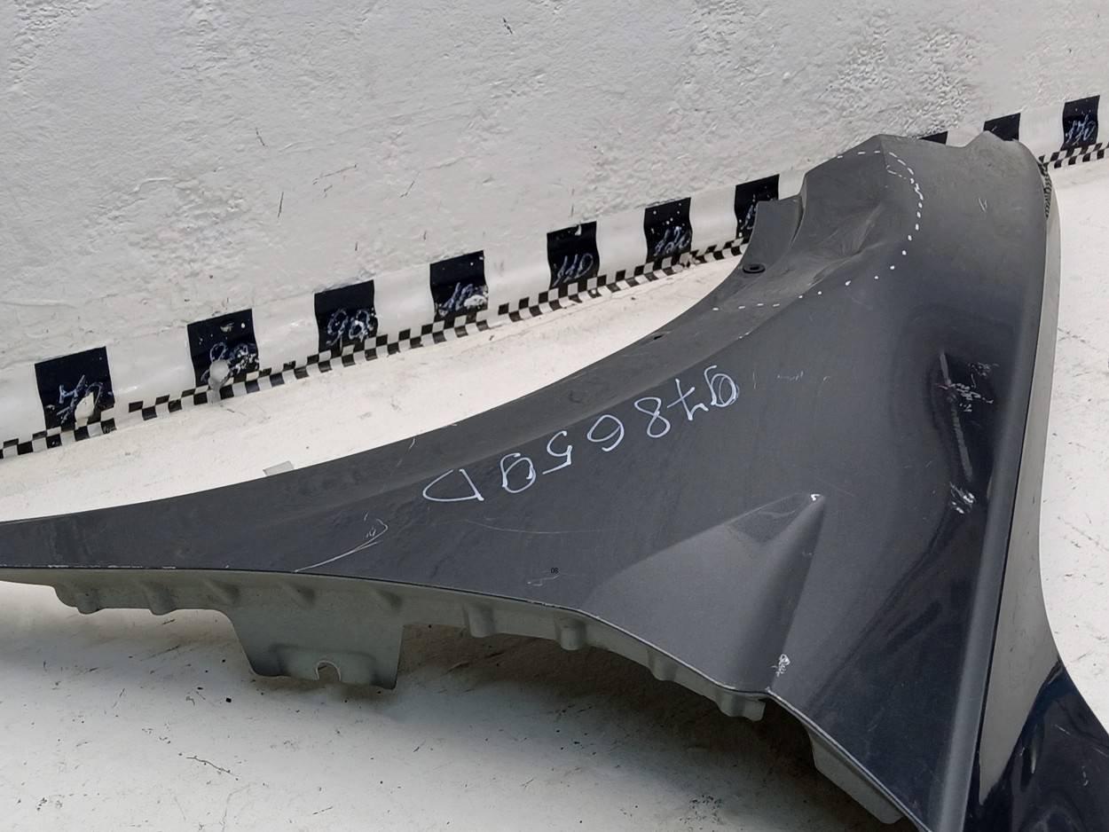 Крыло переднее левое