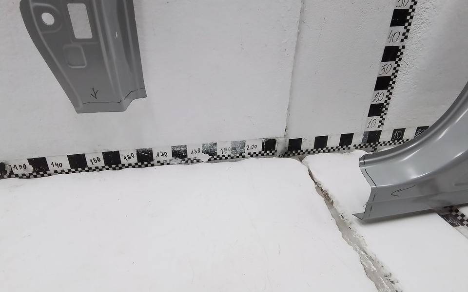 Кузовной элемент