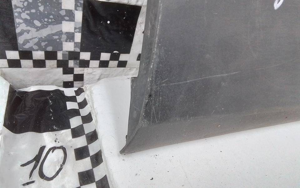 Накладка двери передней правой