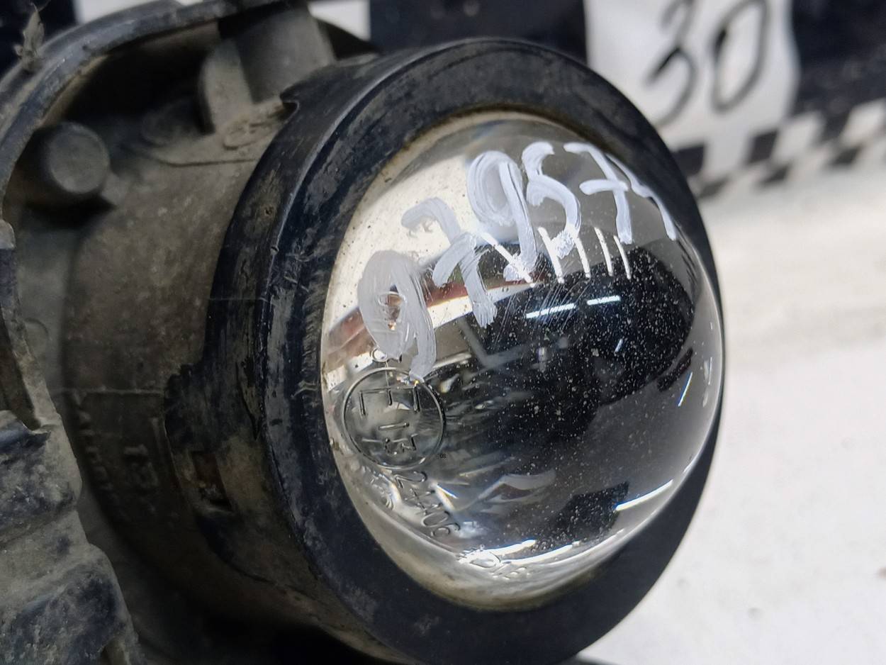 Фара противотуманная правая