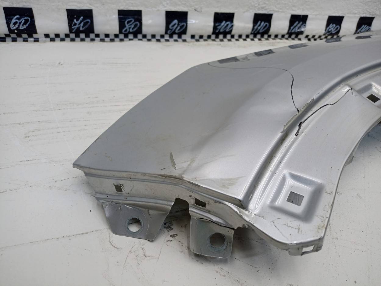 Крыло переднее левое