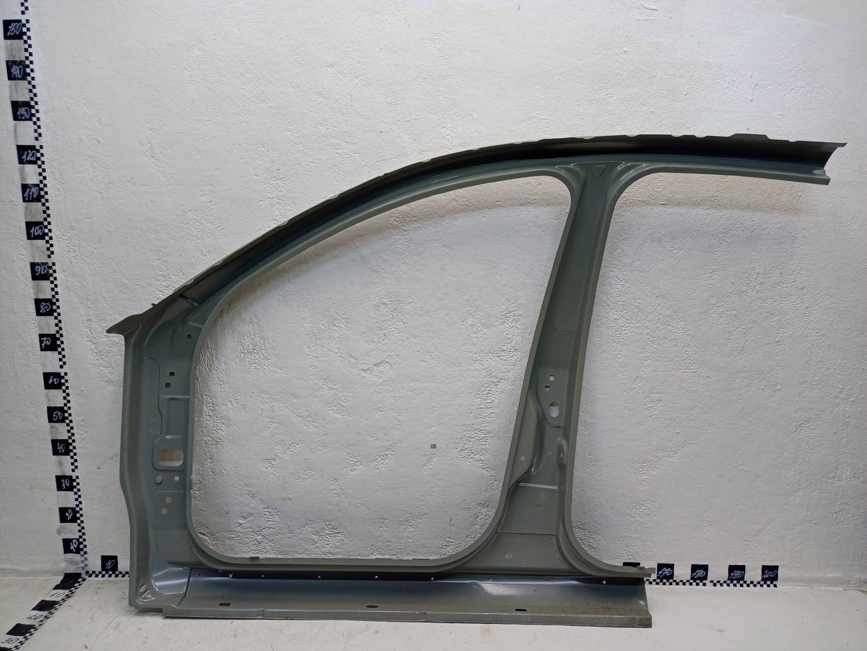 Кузовной элемент