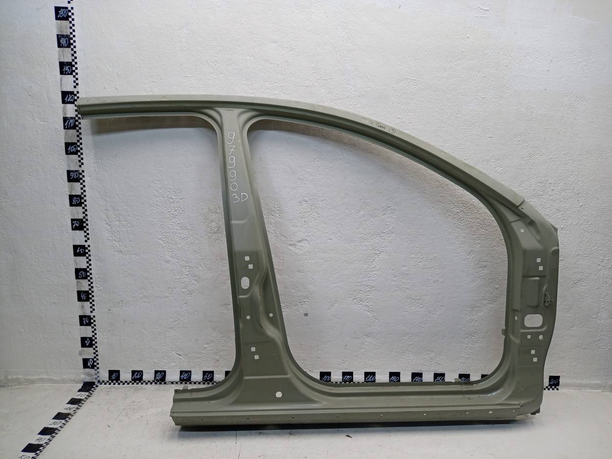 Кузовной элемент