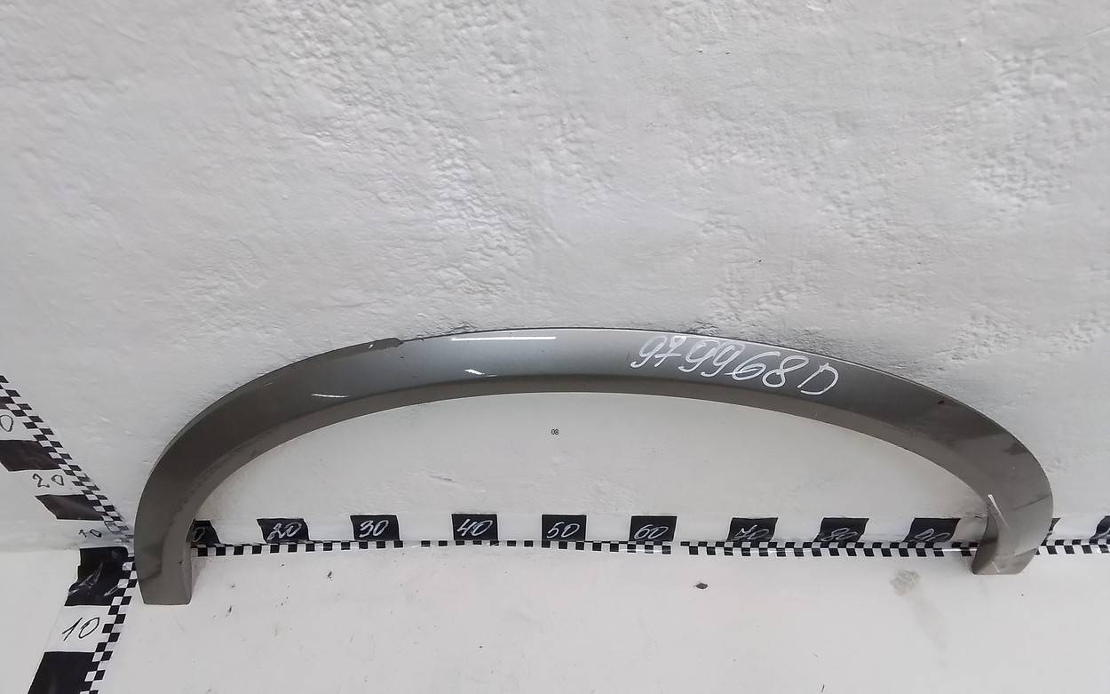 Накладка заднего крыла левого