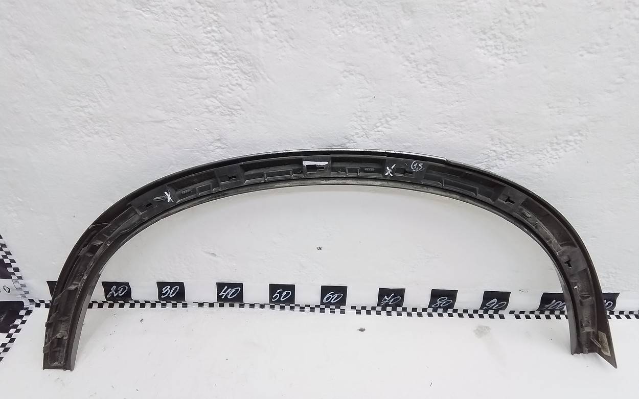 Накладка заднего крыла левого